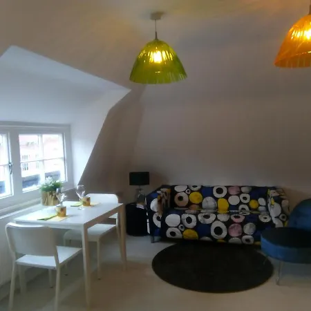 Number 13 - City Center Contemporary Fun Two Bed Flat Bs2